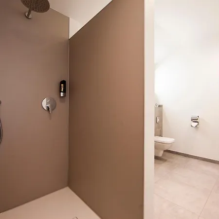 Cafe & Wein Gaestehaus Kurz *